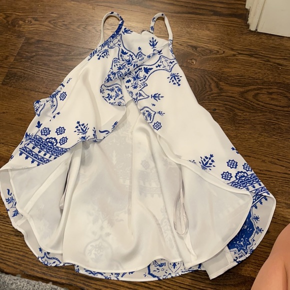 Lovers + Friends size small tank top - Picture 2 of 2